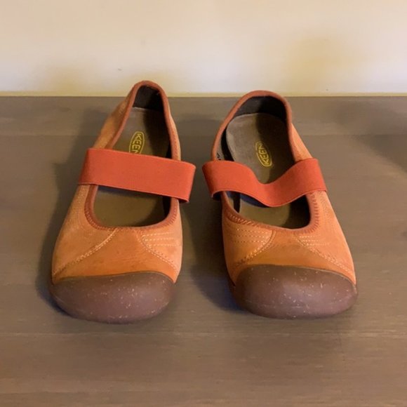 Keen Orange Leather Mary Jane Flats with Rubber Soles - Women’s Size 8 - Picture 3 of 11
